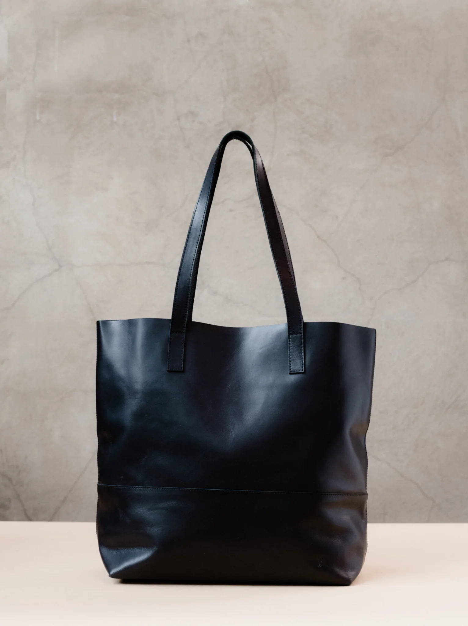 Mamuye Classic Tote - Image 12