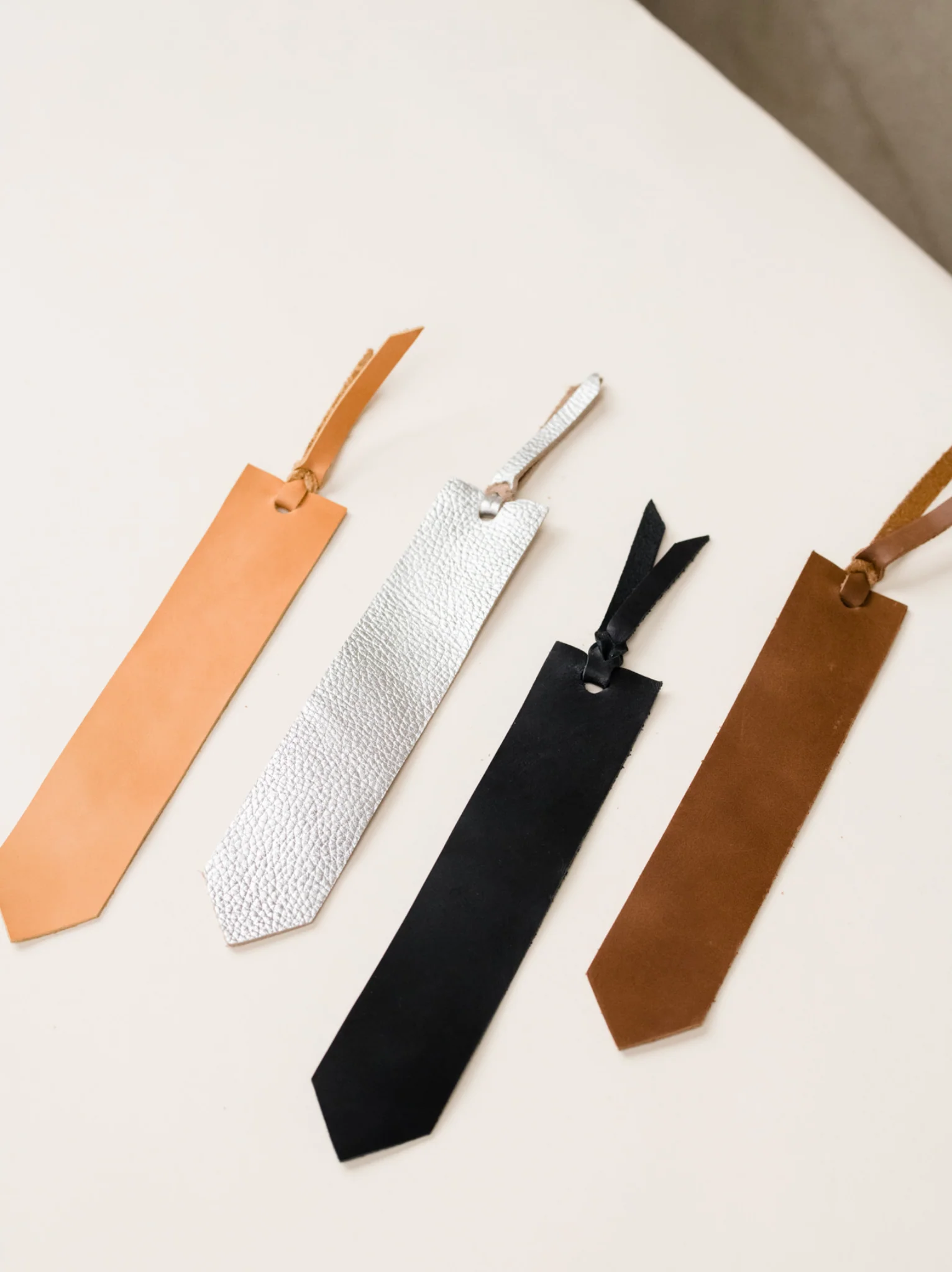 Neuza Bookmark - Image 4